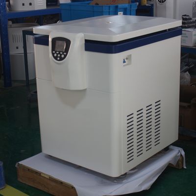 Mesin Centrifuge Pendingin Penutup Pintu Kecepatan Berlebih 4 × 750mL